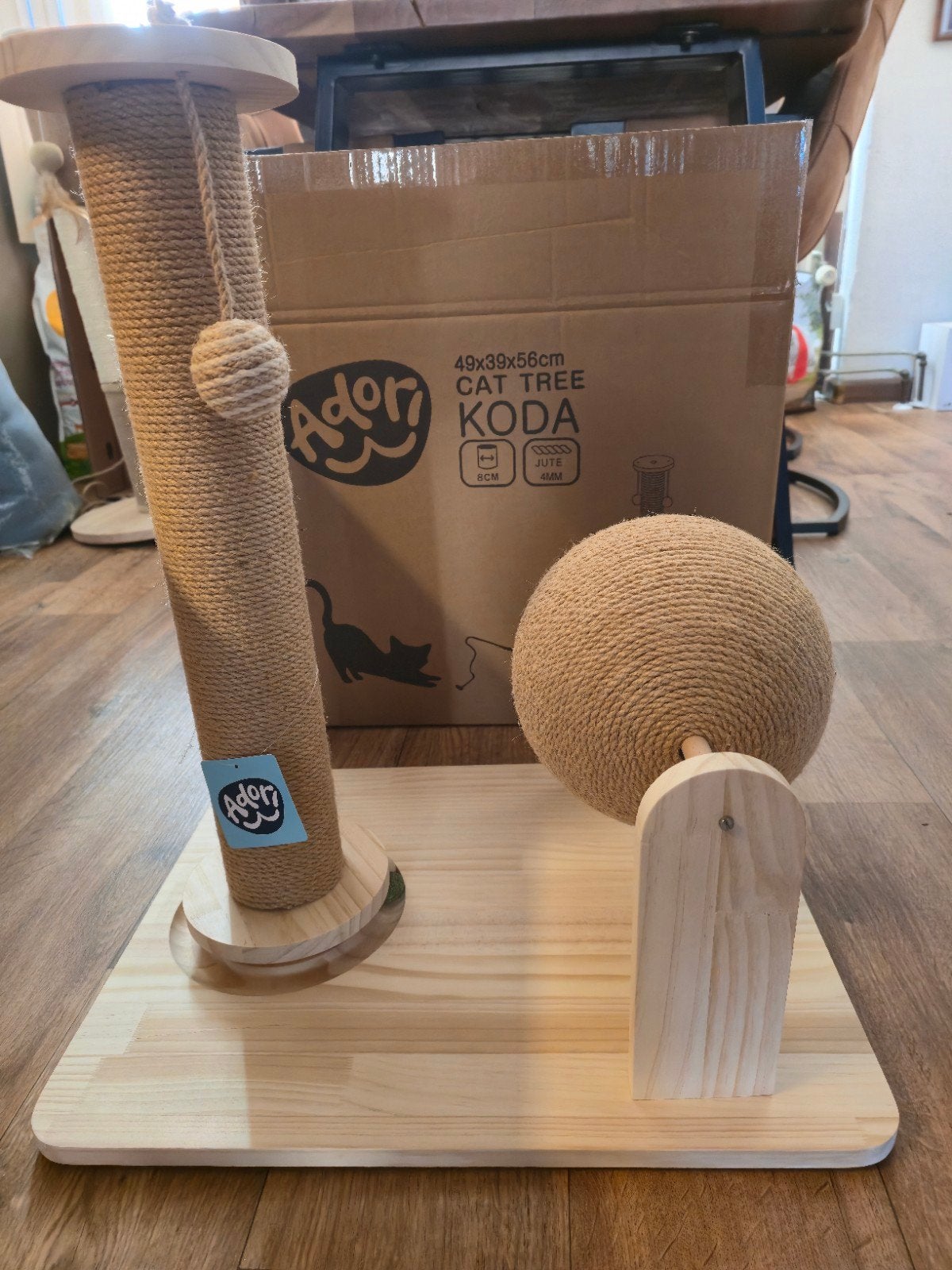 nieuwe Adori katten krabpaal, Dieren en Toebehoren, Ophalen of Verzenden, Nieuw, Krabpaal
