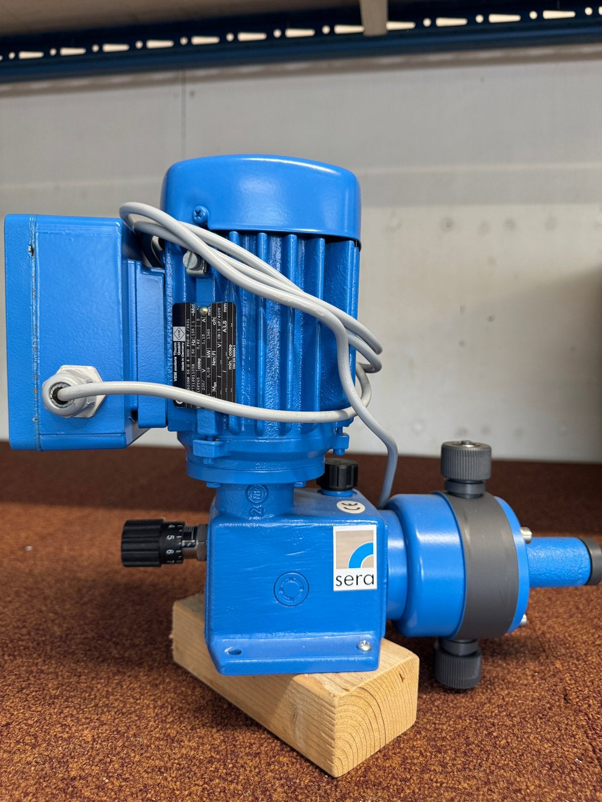 Doseerpomp/ membraanpomp 230 volt, Ophalen of Verzenden, Zo goed als nieuw