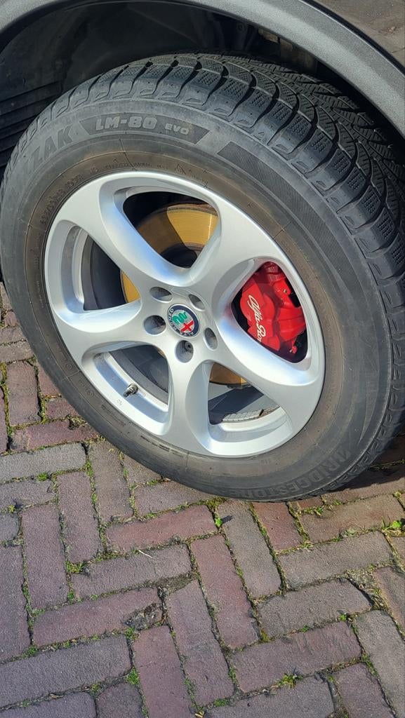 Orginele set 18" Alfa Stelvio/Giulia wielen + tpms sensoren, Auto-onderdelen, Banden en Velgen, Ophalen, 18 inch, Gebruikt, 265 mm