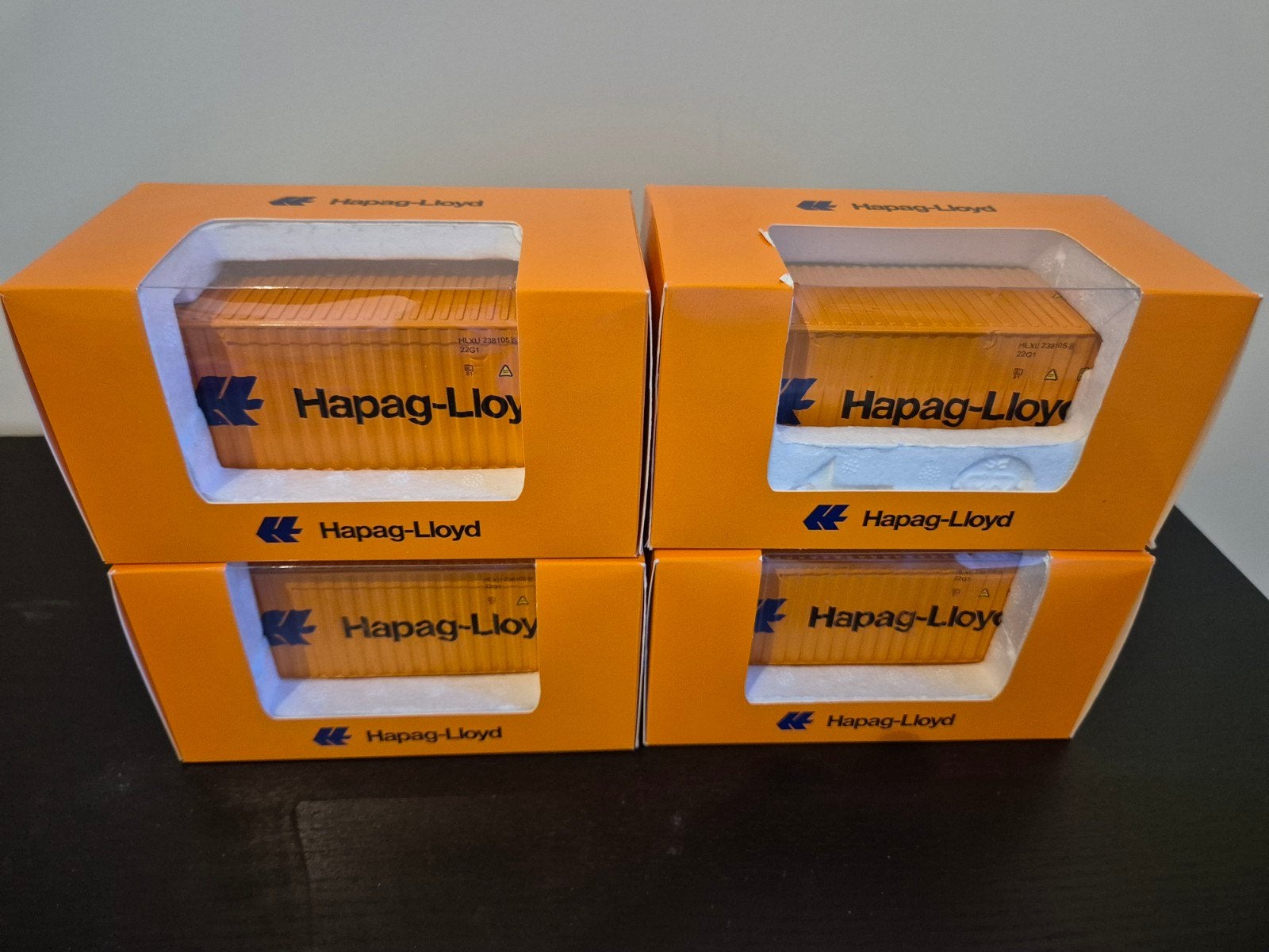 2x 1:50 20ft Hapag Lloyd, Verzenden, Bus of Vrachtwagen, Corgi