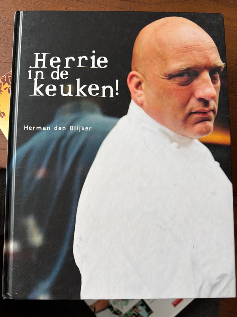 Herman den Blijker - Herrie in de keuken! (Hardcover), Ophalen, Hoofdgerechten, Zo goed als nieuw, J. van Rijn; H. den Blijker