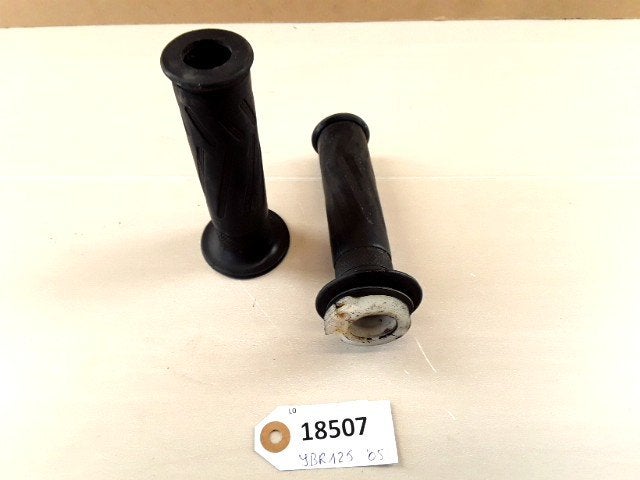 YBR125 2005 - 2006 Yamaha Handvat en gashendel D1-35271, Motoren