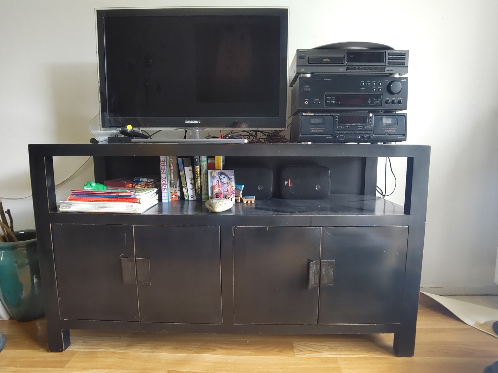 TV meubel chinees, Huis en Inrichting, Kasten | Dressoirs, Ophalen of Verzenden, Gebruikt, 25 tot 50 cm