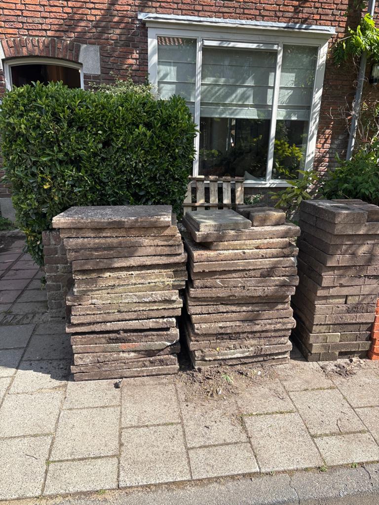 GRATIS OP TE HALEN: Diverse Tegels en Grindtegels, Tuin en Terras, Ophalen, Zo goed als nieuw
