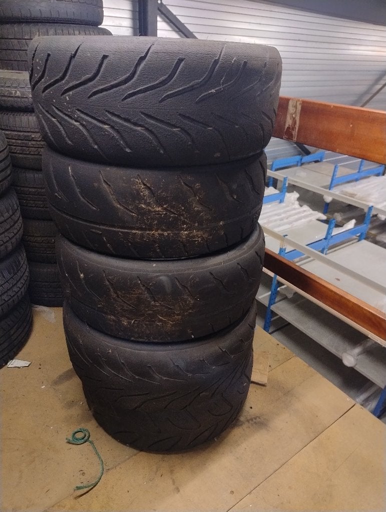 semi slicks voor mancave, Ophalen, Gebruikt