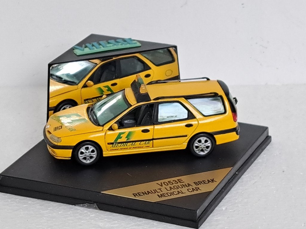 Renault Laguna Break F1 Medical car 1/43 Vitesse, Ophalen of Verzenden, Auto, Overige merken