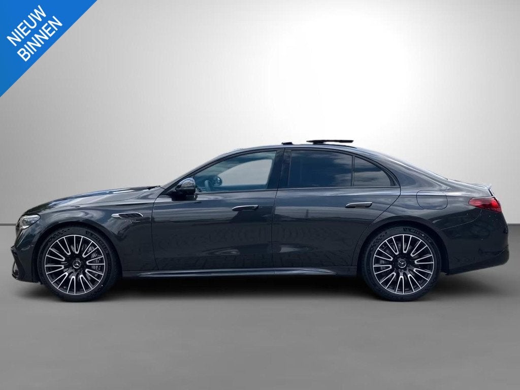 Mercedes-Benz E-klasse AMG 53 4MATIC+ HYPERSCREEN|4W-BESTURI, Auto's, Mercedes-Benz, Automaat, Gebruikt, 21 kWh, Plug-in hybride
