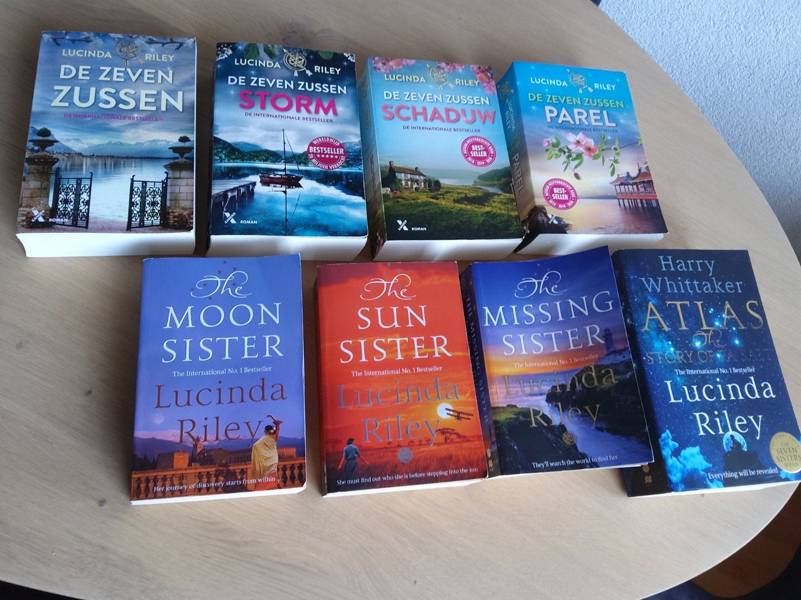 Complete serie de zeven zussen van Lucinda Riley, Boeken, Ophalen of Verzenden, Zo goed als nieuw