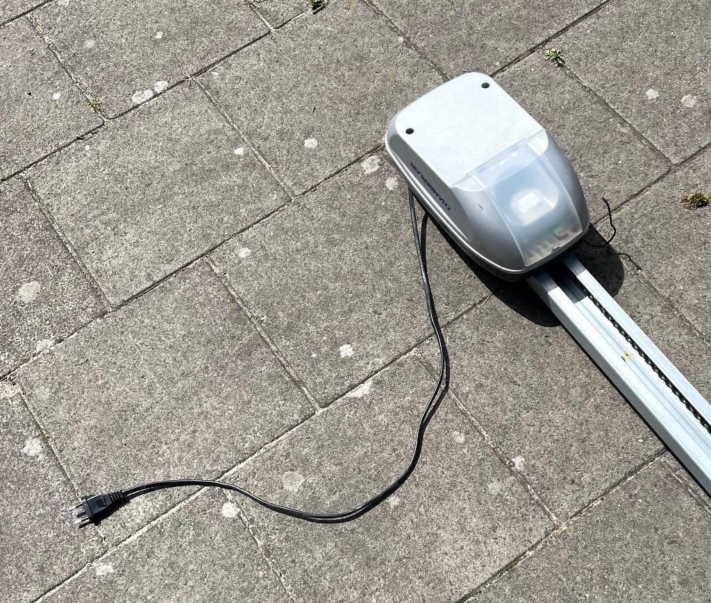 Chamberlain ML510EV Garagedeuropener, Doe-het-zelf en Verbouw, Deuren en Horren, Ophalen, Gebruikt, Overige typen, Metaal