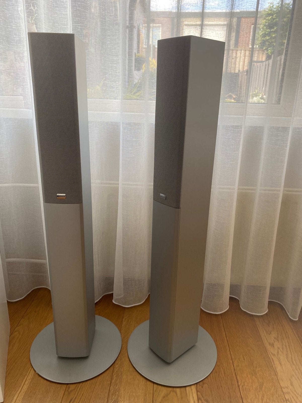 Onkyo SKF-3600F vloerstaande speakers - Zo goed als nieuw