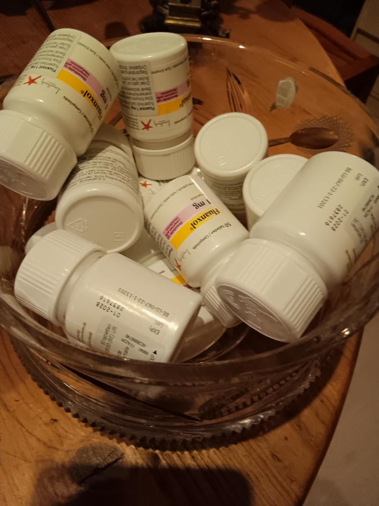 Medicijnpotjes, Ophalen, Gebruikt, Kraal