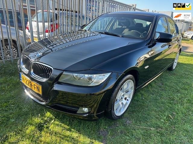 BMW 3-serie 318i Business Line, Auto's, Euro 5, Achterwielaandrijving, Zwart, Bedrijf