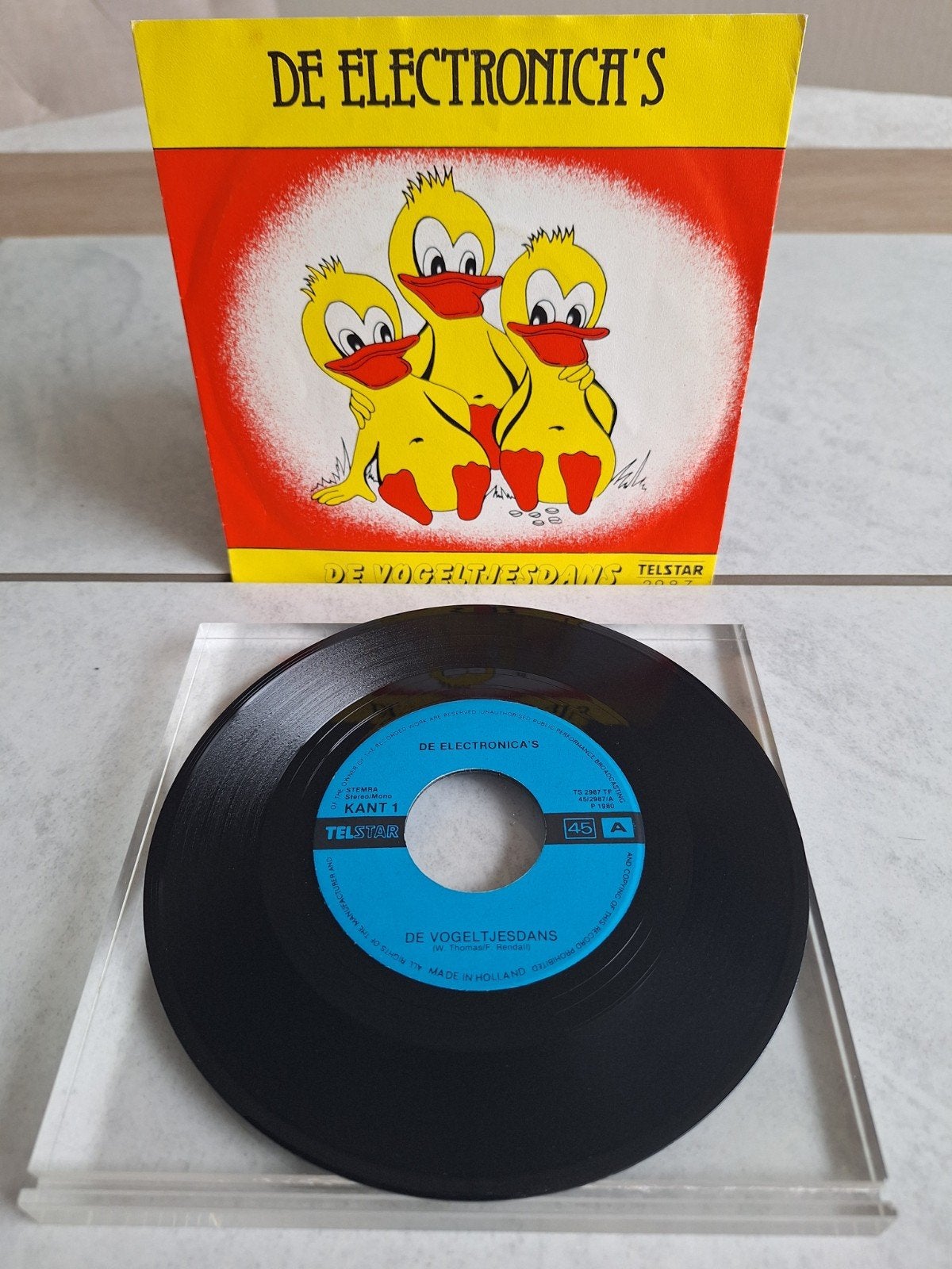 Single van  DE  ELECTRONICA'S  // DE  VOGELTJESDANS ...1980, Ophalen of Verzenden, Zo goed als nieuw, Overige formaten