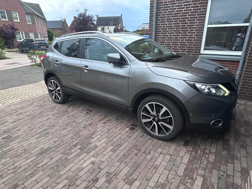 Nissan Qashqai 1.2 Dig-t 85KW 2WD 2015 Grijs, Auto's, Voorwielaandrijving, Zwart, 4 cilinders, 1200 kg