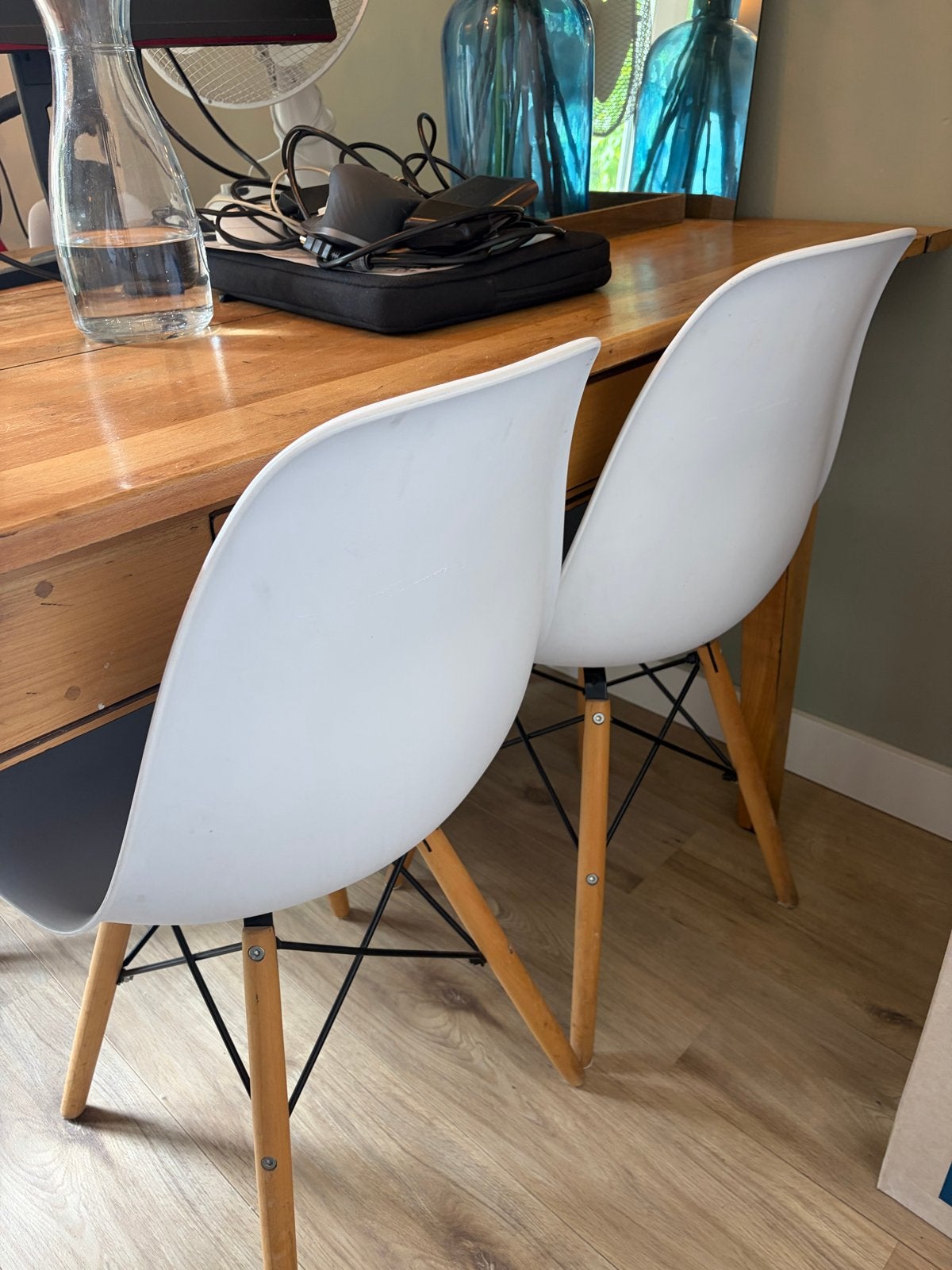 Set van 6 witte badcuypstoelen met houten poten, Ophalen, Gebruikt, Twee, Wit