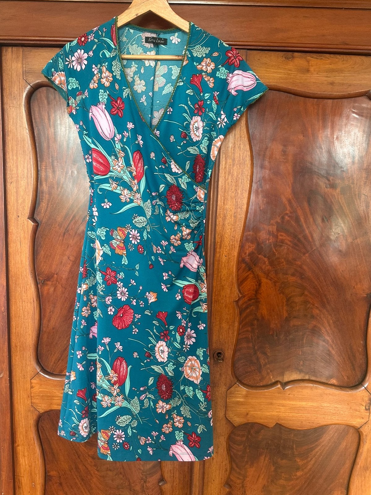 King Louie Cross Dress overslagjurk bloemenprint  Maat S (36, Kleding | Dames, Jurken, Ophalen of Verzenden, Zo goed als nieuw