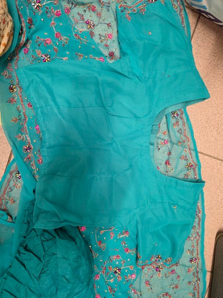 Prachtige turquoise sari met borduursels, Onbekend, Ophalen of Verzenden, Gedragen