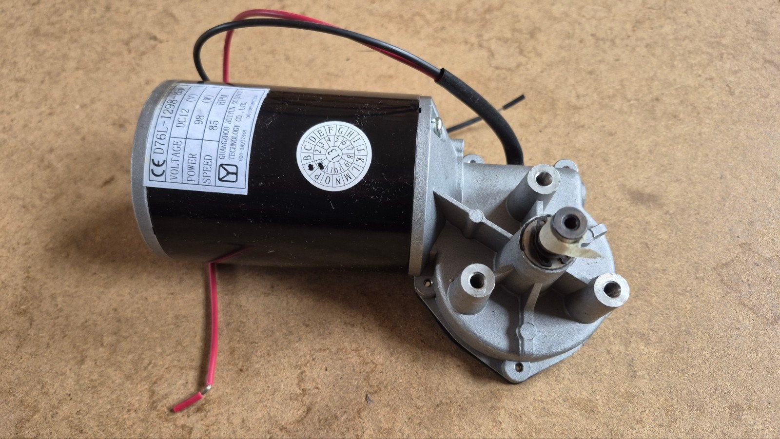 Krachtige 12V DC Motor - 98W, 85 RPM, Hobby en Vrije tijd, Ophalen of Verzenden, Nieuw