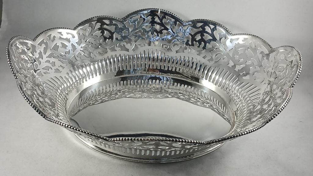 Zilveren broodmand Ajour antiek 835 zilver, Ophalen of Verzenden, Zilver