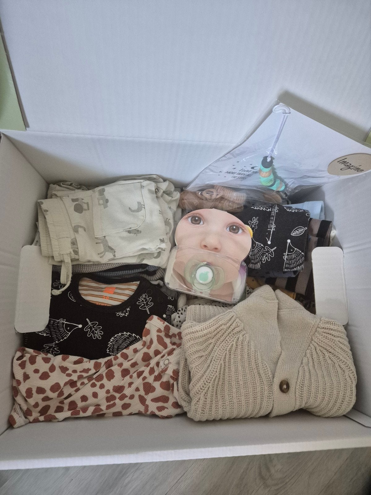 Grote doos babykleding jongen, maat 50-56, z.g.a.n., Kinderen en Baby's, Ophalen