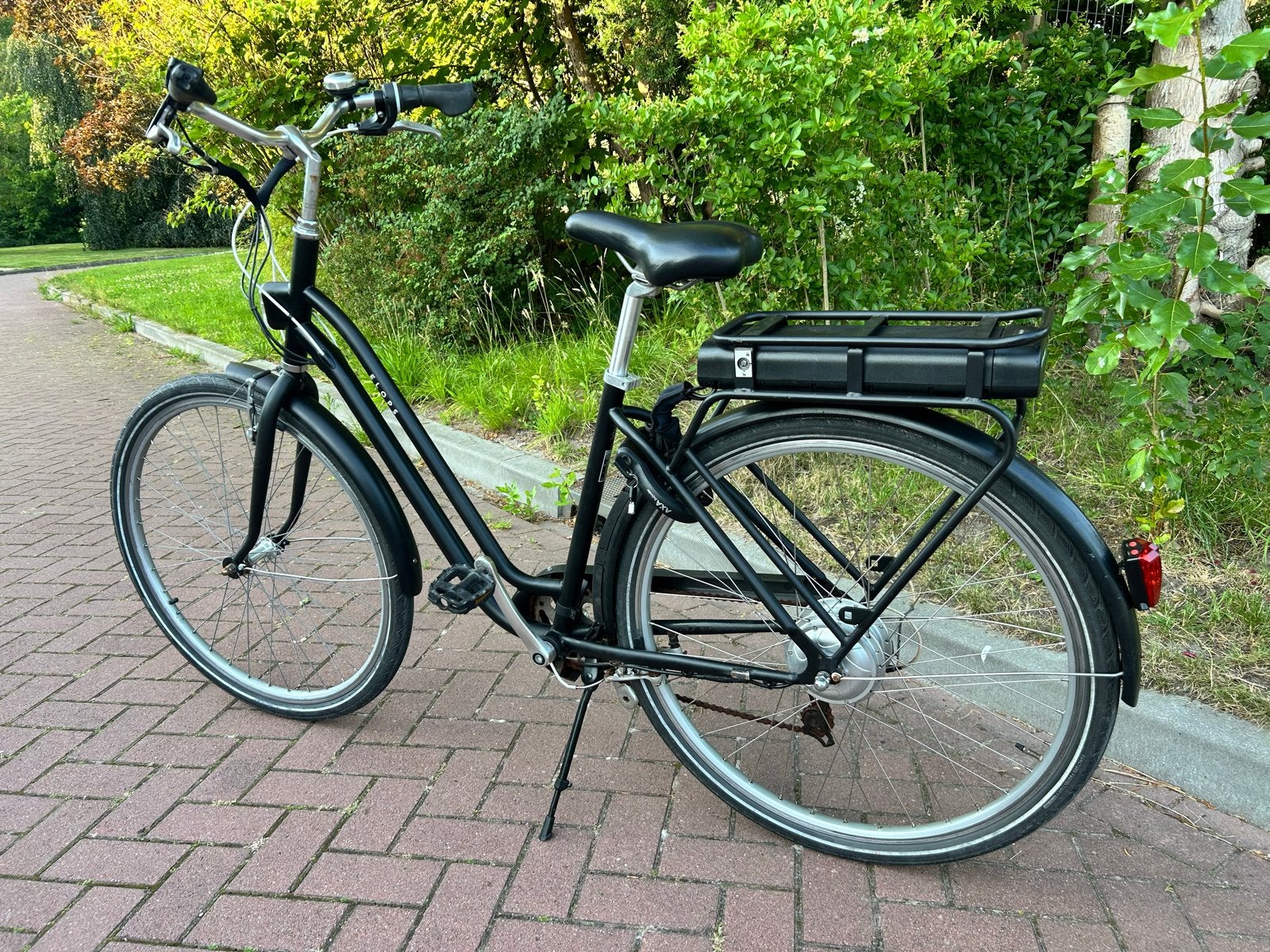 Elops elektrische damesfiets - Goede staat, Ophalen, Zo goed als nieuw, 50 km per accu of meer, Overige merken