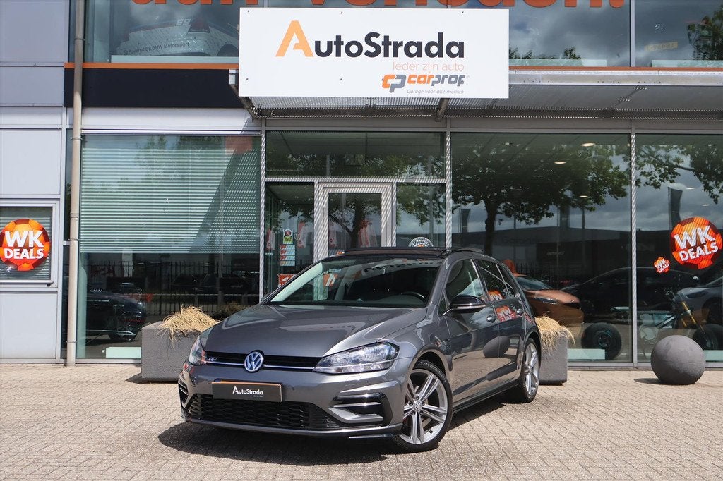 Volkswagen Golf Vii 1.5 R-Line TSI 150pk | ACC | Stoelverwar, Auto's, Volkswagen, Stof, 4 cilinders, Bedrijf, 1240 kg