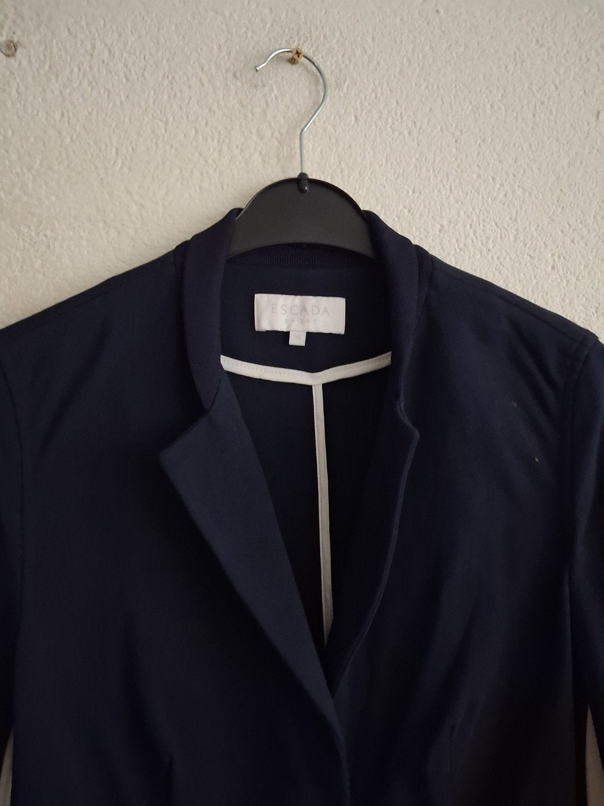 Escada Sport Jasje - Donkerblauw met witte accenten, Kleding | Dames, Maat 38/40 (M), Ophalen of Verzenden, Zo goed als nieuw