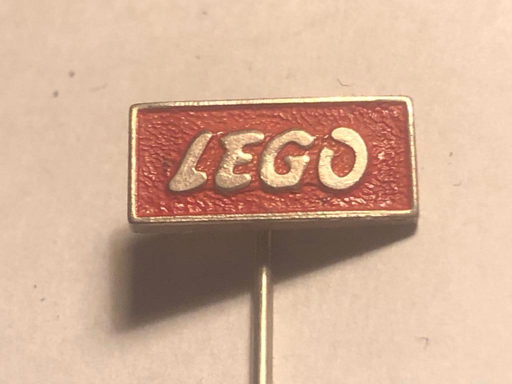 Metalen LEGO SPEELGOEDMERK Speld., Verzenden, Zo goed als nieuw, Merk, Speldje of Pin