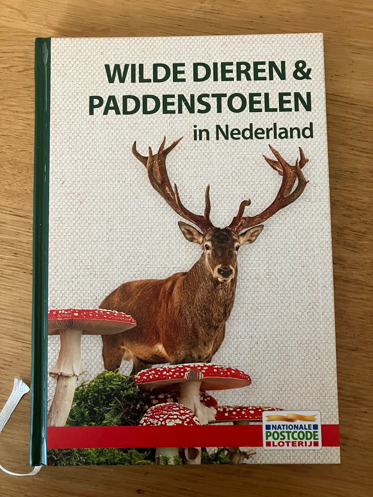 Wilde Dieren&Paddenstoelen in NL,boek Postcode loterij, Ophalen, Zo goed als nieuw, Natuur algemeen
