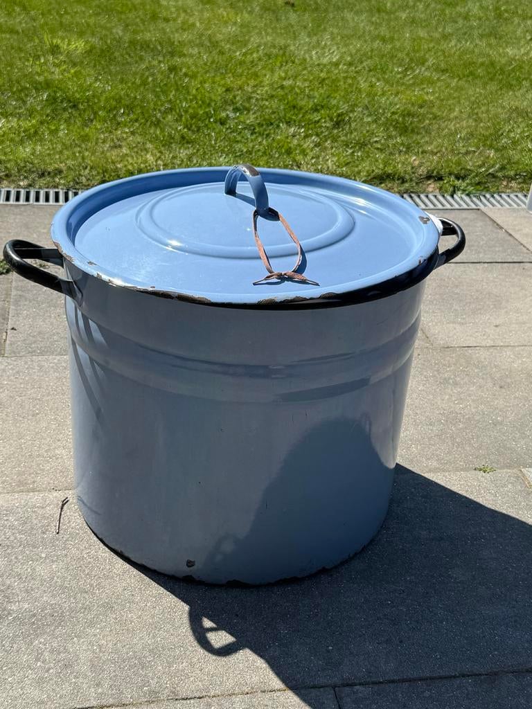 Antieke gietijzeren waston met deksel - Blauw emaille, Ophalen