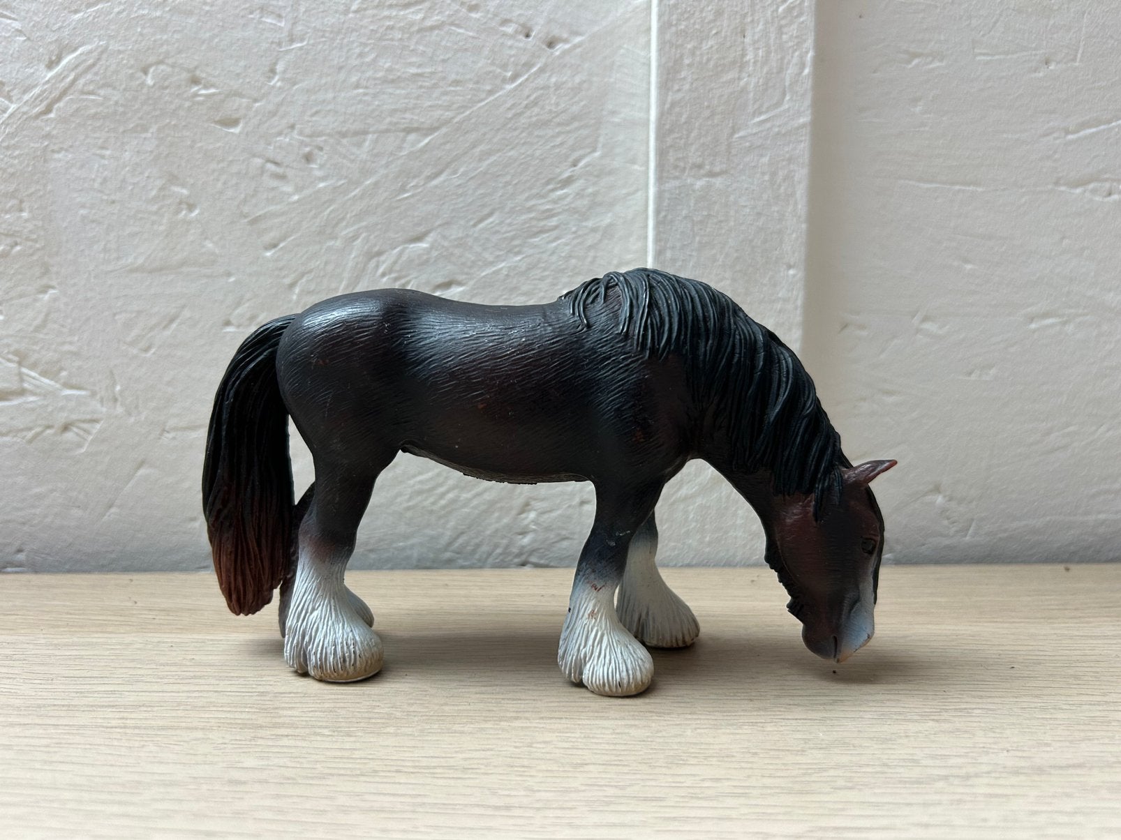 Schleich grazende shire, Verzamelen, Dierenverzamelingen, Ophalen of Verzenden, Zo goed als nieuw, Paard, Beeldje of Figuurtje