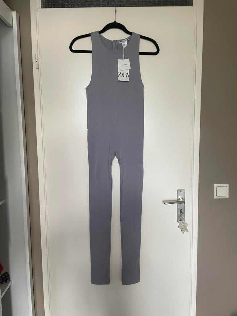 zara grijze seamless jumpsuit pak mt M / L nieuw, Kleding | Dames, Ophalen of Verzenden, Zo goed als nieuw, Maat 38/40 (M), Grijs