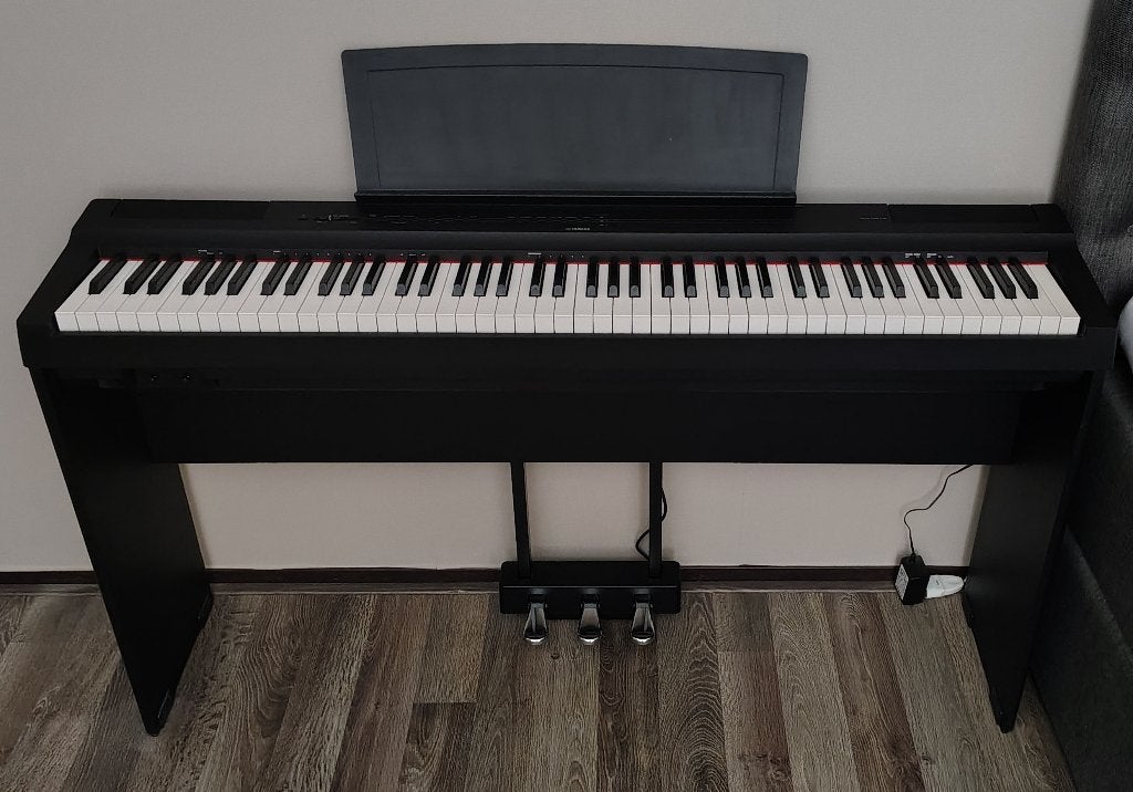 Yamaha P-125 Digitale Piano (incl. standaard en pedalenset), Muziek en Instrumenten, Ophalen, Zwart, Digitaal, Zo goed als nieuw