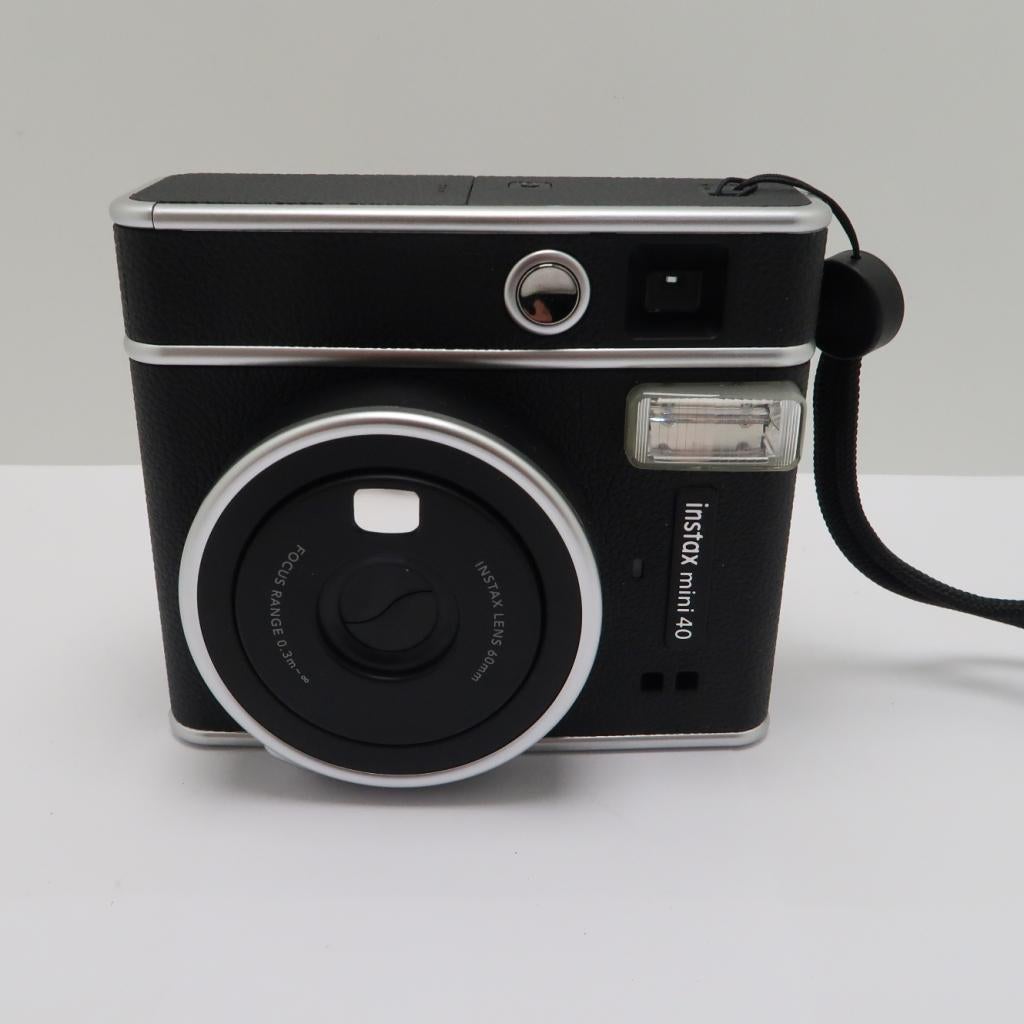 Fujifilm Instax Mini 40 Instant Camera | in Goede Staat, Niet ingevuld, Zo goed als nieuw, Niet ingevuld, Niet ingevuld