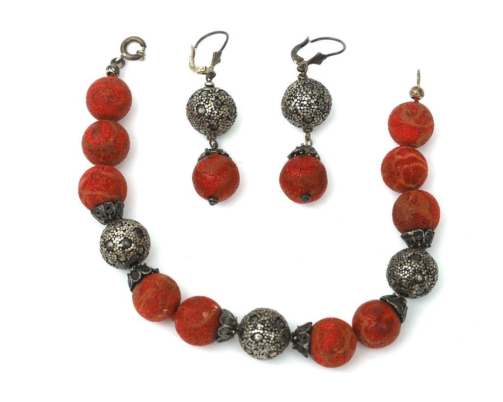 Antiek bloedkoraal armband en oorbellen oorhangers, Sieraden, Tassen en Uiterlijk, Ophalen, Zilver, Armband