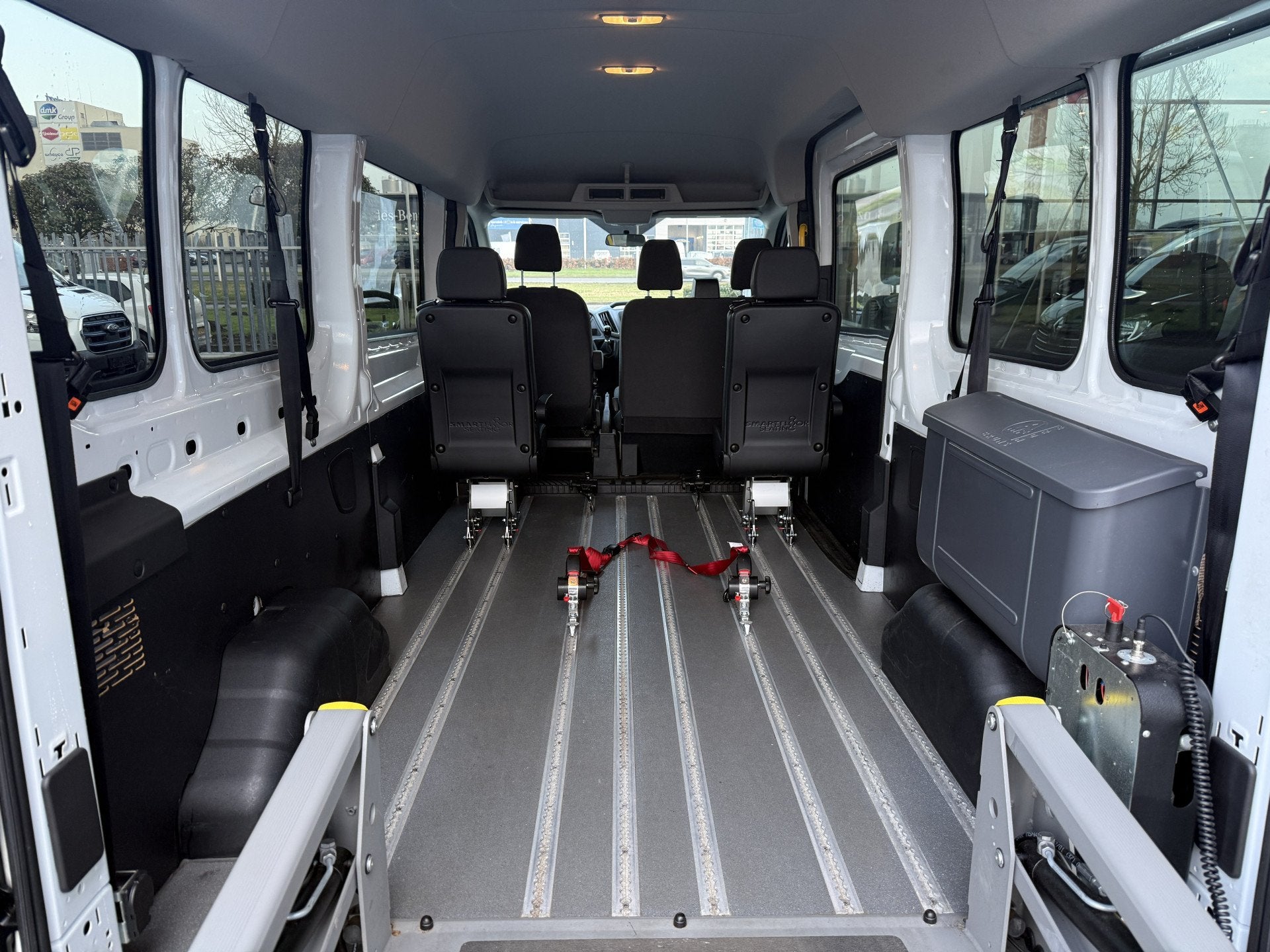 Ford Transit 350 2.0 TDCI L3H1 DC Trend (Mooie ruime bus met, Voorwielaandrijving, Stof, 4 cilinders, Wit