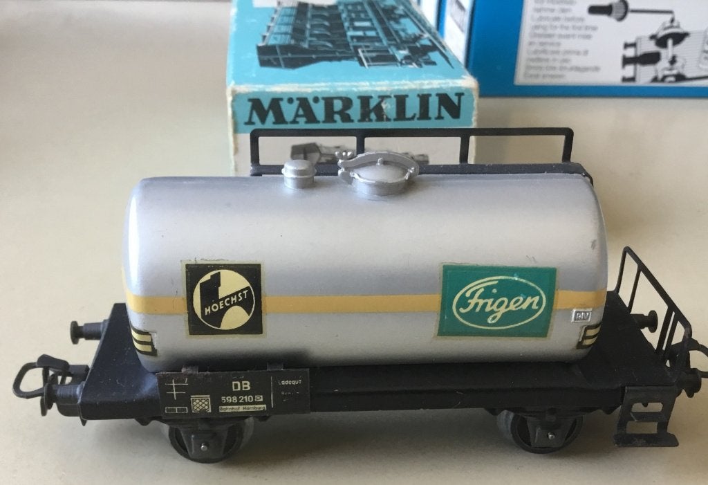 MäRKLIN HO # 4500.65701 Hoechst Frigen Ketelwagen als nieuw, Wisselstroom, Wagon, Ophalen of Verzenden, Zo goed als nieuw