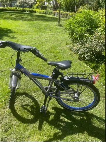 blauwe jongens mountainbike (moet zo snel mogelijk weg), Fietsen en Brommers, Fietsen | Jongens, Gebruikt, Batavus, Ophalen of Verzenden