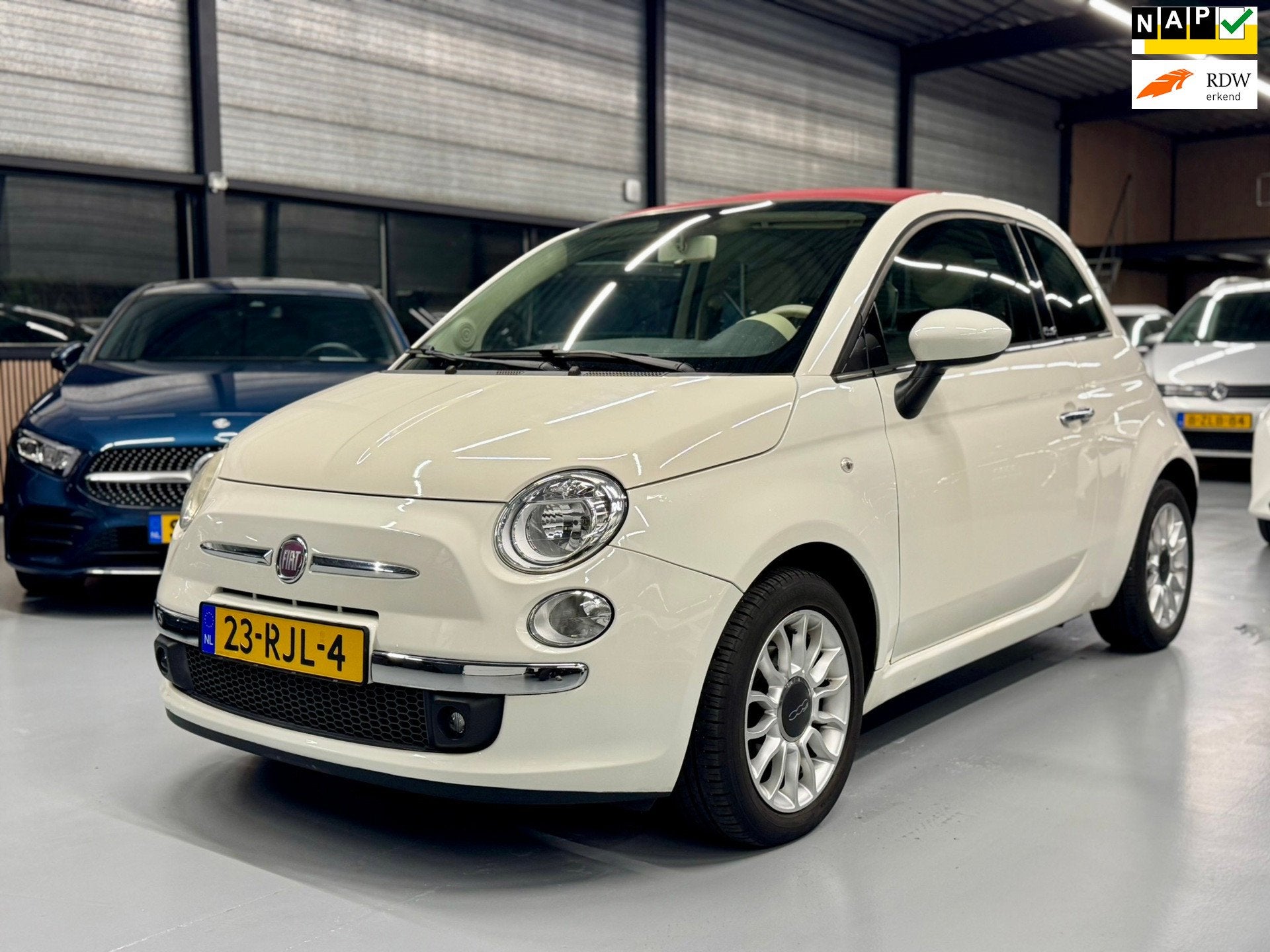Fiat 500 C 0.9 TwinAir Lounge Cabriolet 2011