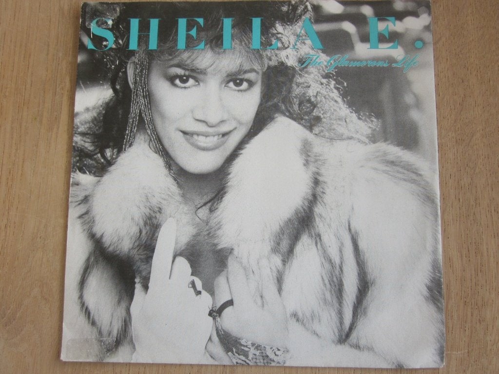 Sheila E - The glamorous life, Cd's en Dvd's, Verzenden, 7 inch, Zo goed als nieuw, Beschermende buitenhoes