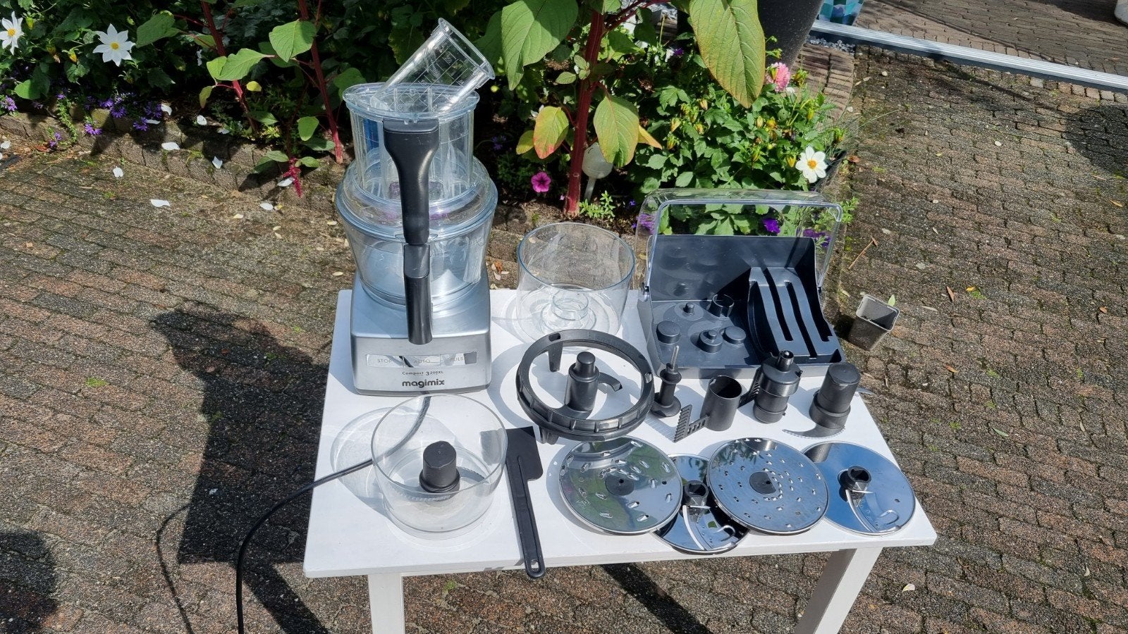 Magimix compact auto 3200 XL Mat Chroom met alle accessoires, 3 tot 4 liter, Ophalen, Gebruikt, 3 snelheden of meer