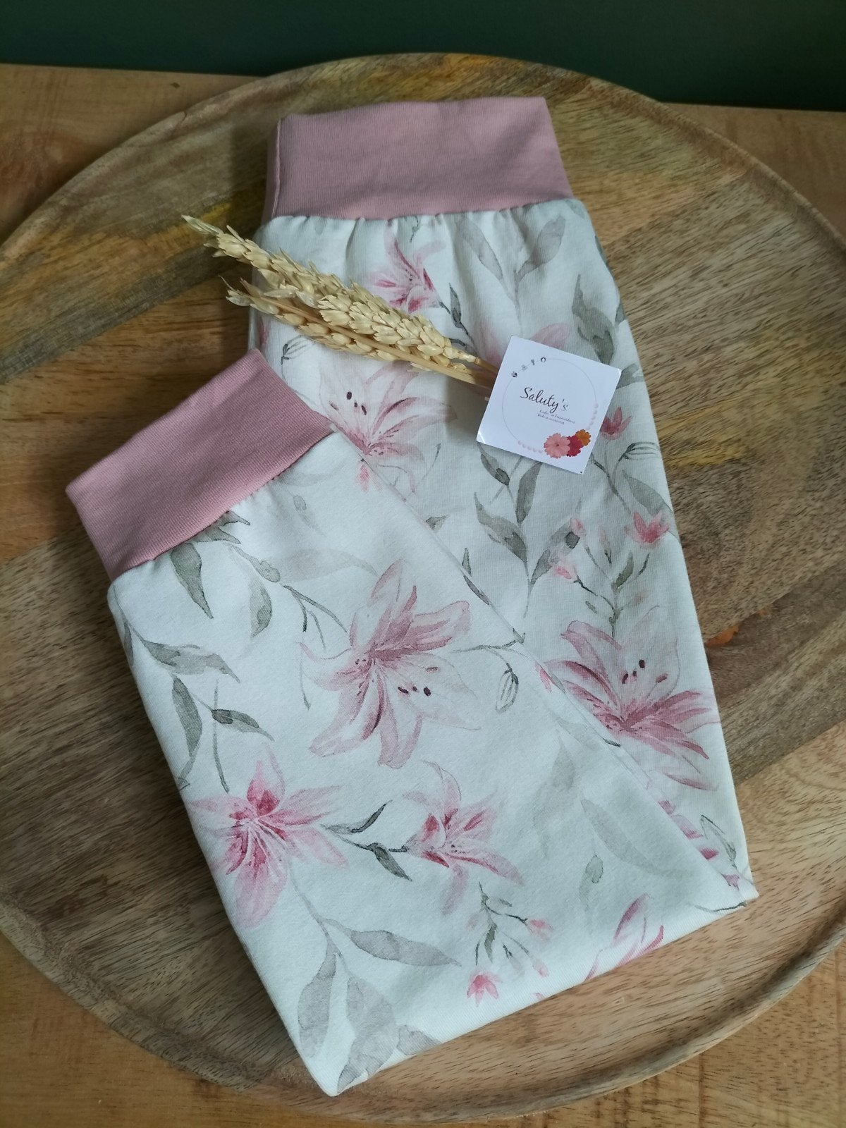 Nieuw, Broekje Bloem • Maat 92/98, Kinderen en Baby's, Broek, Meisje, Nieuw, Ophalen of Verzenden