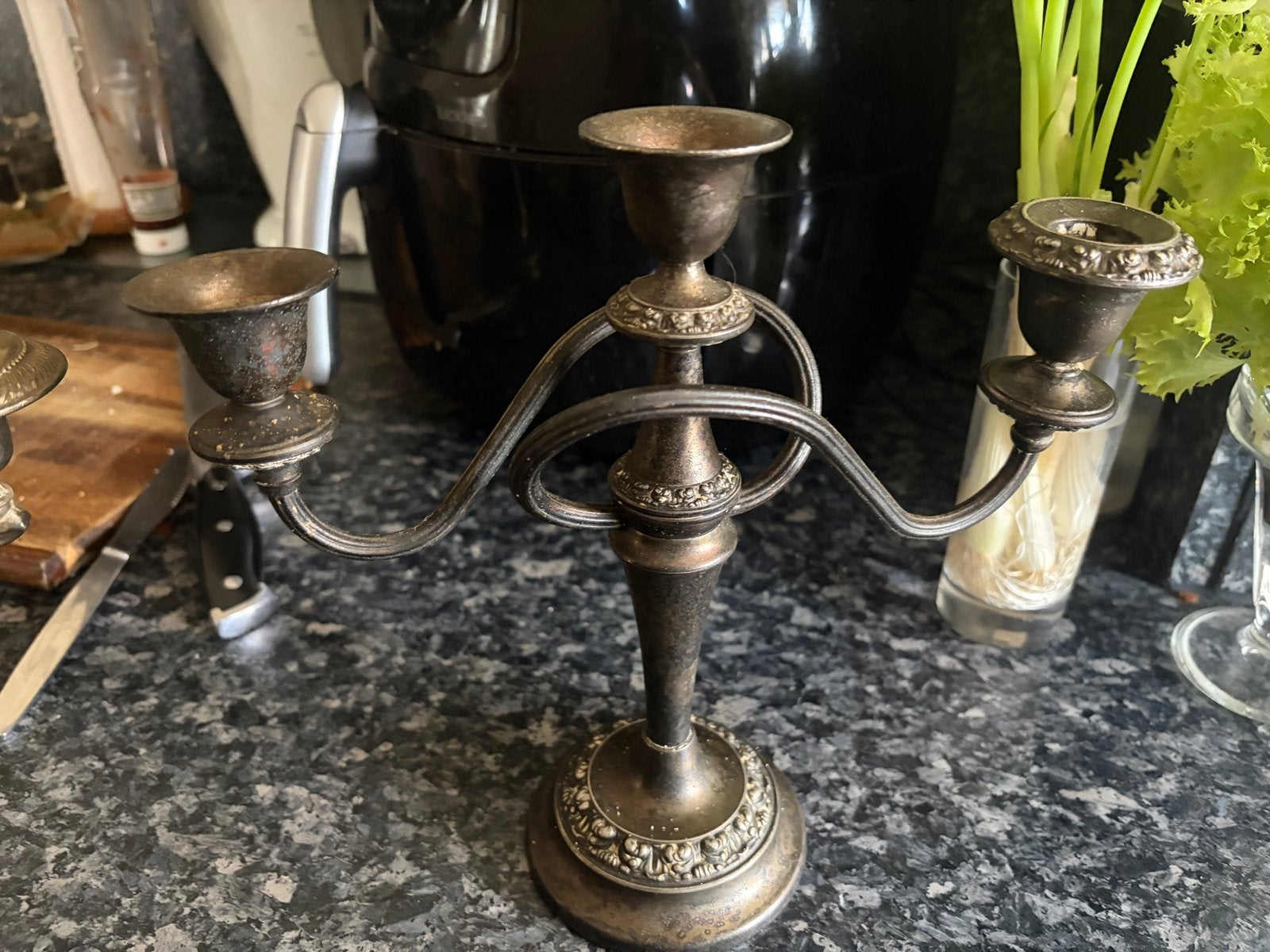 Antieke zilverkleurige kandelaar met drie armen, Antiek en Kunst, Ophalen of Verzenden, Zilver