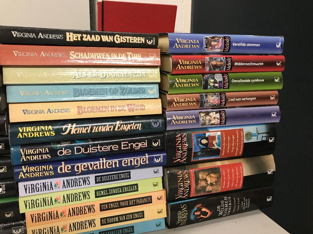 boeken en Omnibussen van Virginia Andrews Zie actuele lijst, Ophalen of Verzenden, Gelezen, Virginia Andrews, Wereld overig