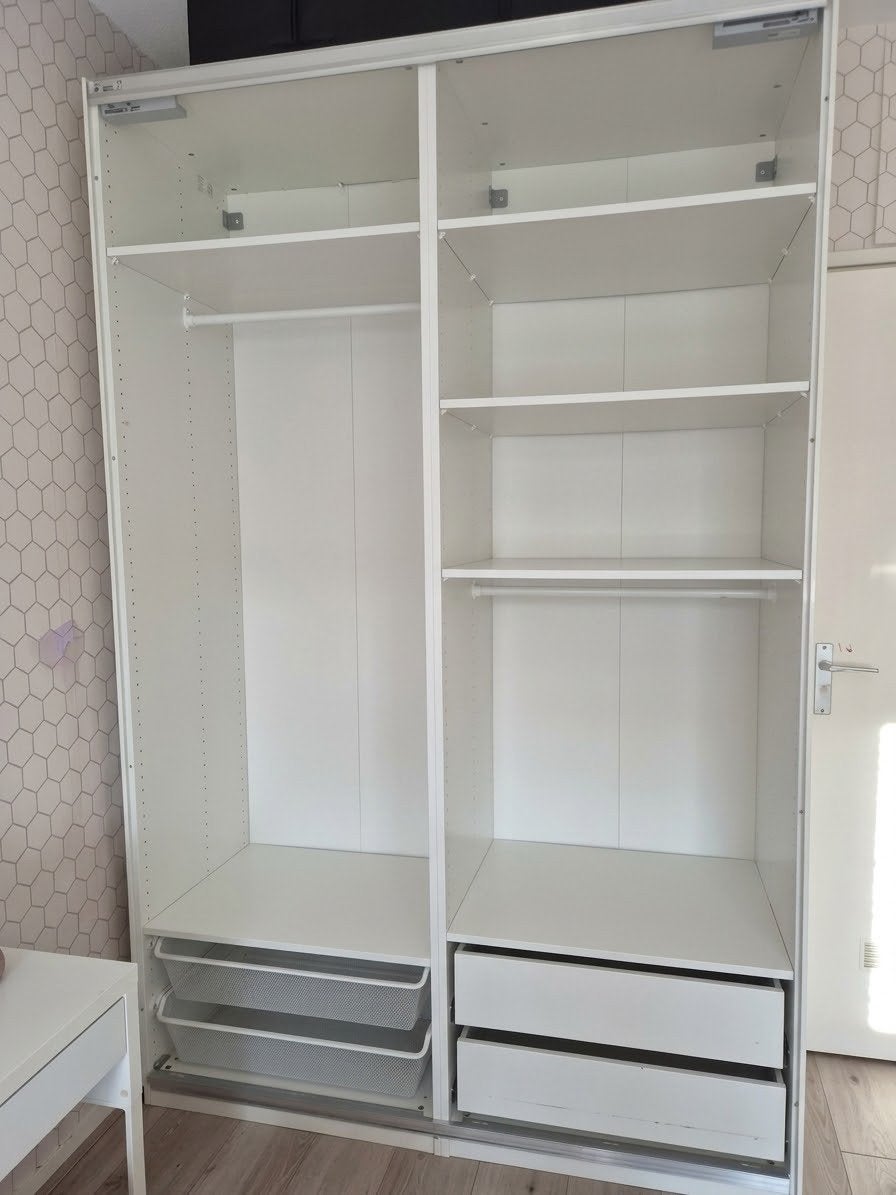 Ikea pax kast met schuifdeuren. 150 cm breed en 236 hoog., Ophalen, Zo goed als nieuw, 50 tot 75 cm, 200 cm of meer