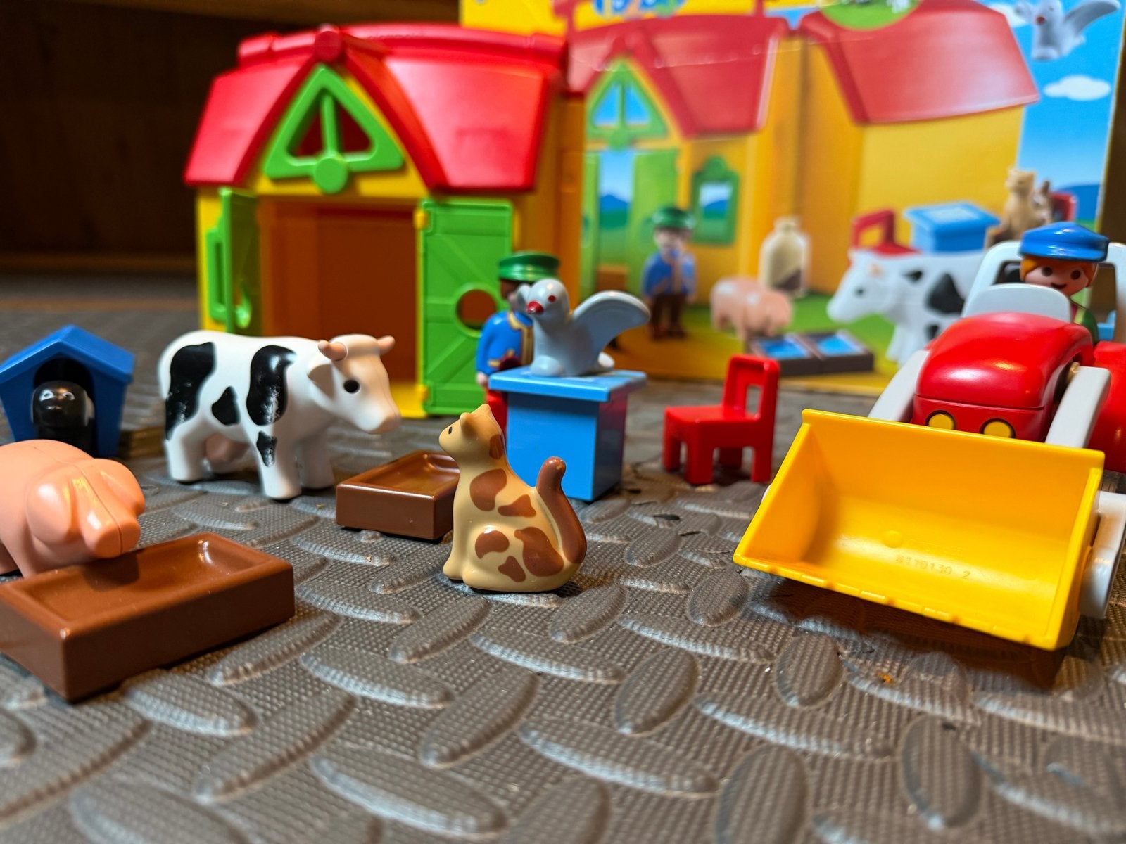 Foto 3 van Playmobil 1.2.3 Boerderij met Dieren en Tractor (6962)
