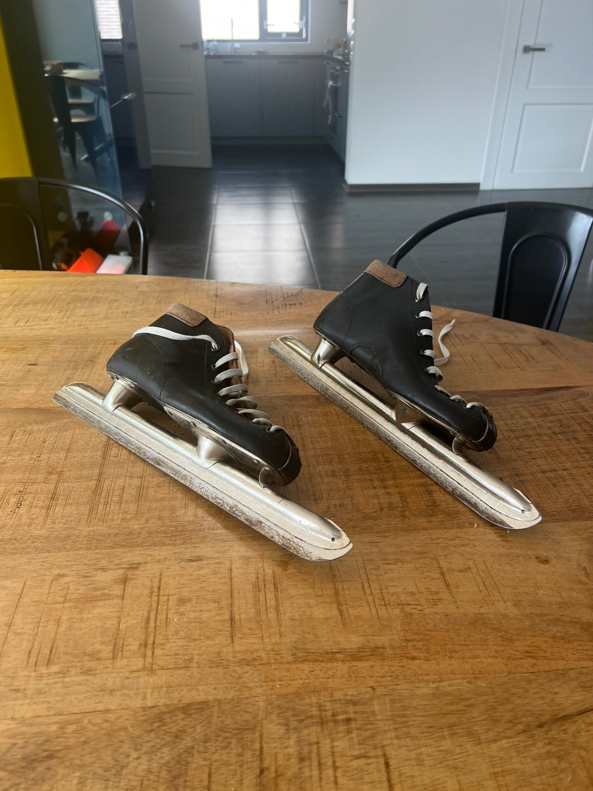 Schaatsen (Noren) maat 39, Ophalen, Zo goed als nieuw, Noren, Overige merken