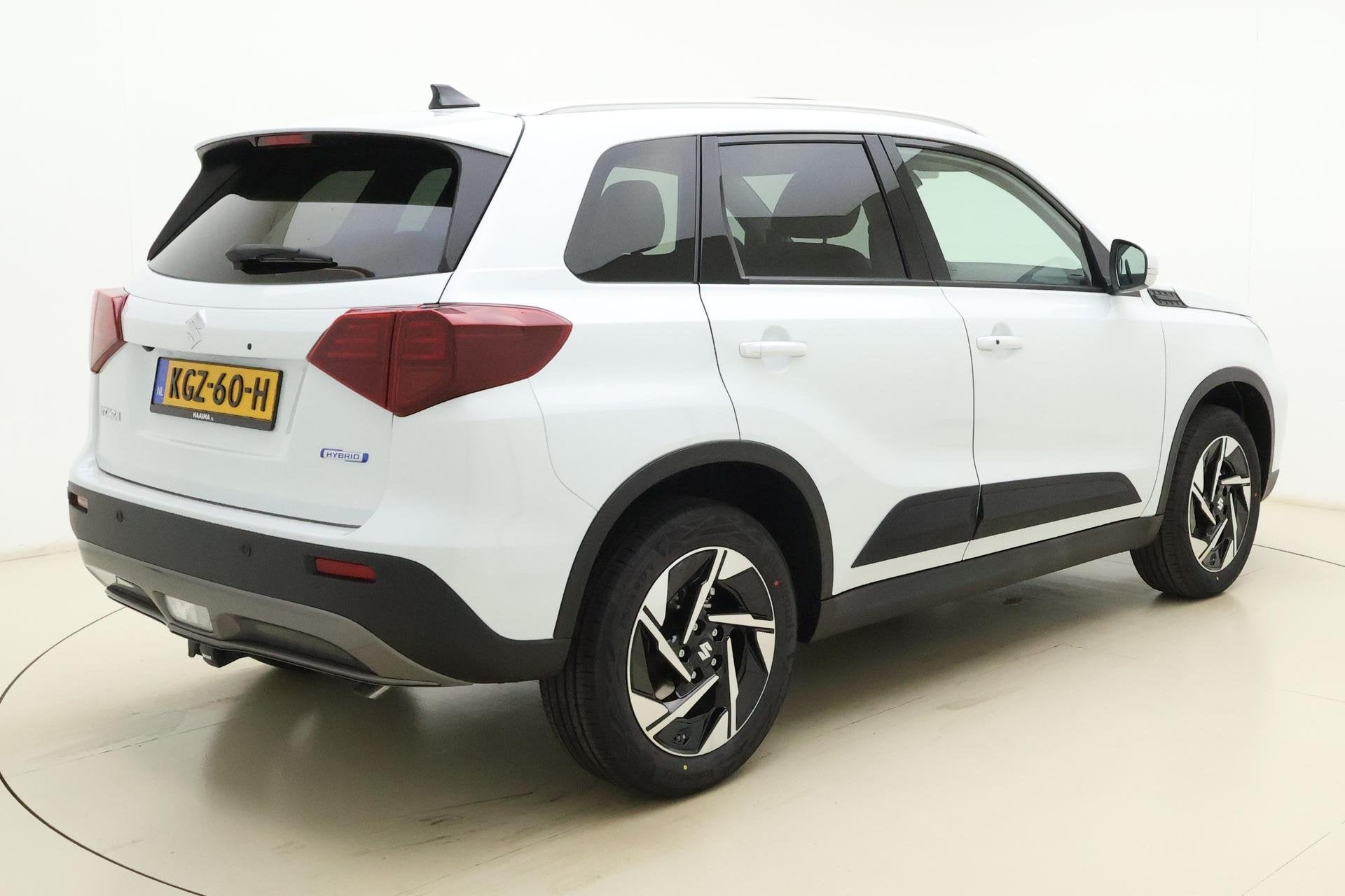 Suzuki Vitara 1.4 Boosterjet Smart Hybrid Style | Navigatie, Auto's, Suzuki, 4 cilinders, Wit, Origineel Nederlands, 1180 kg