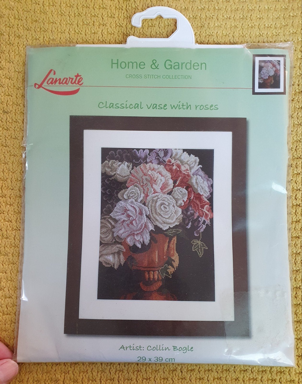 nieuw! Lanarte borduurpakket - klassieke vaas met rozen -, Hobby en Vrije tijd, Verzenden, Nieuw, Borduurpakket
