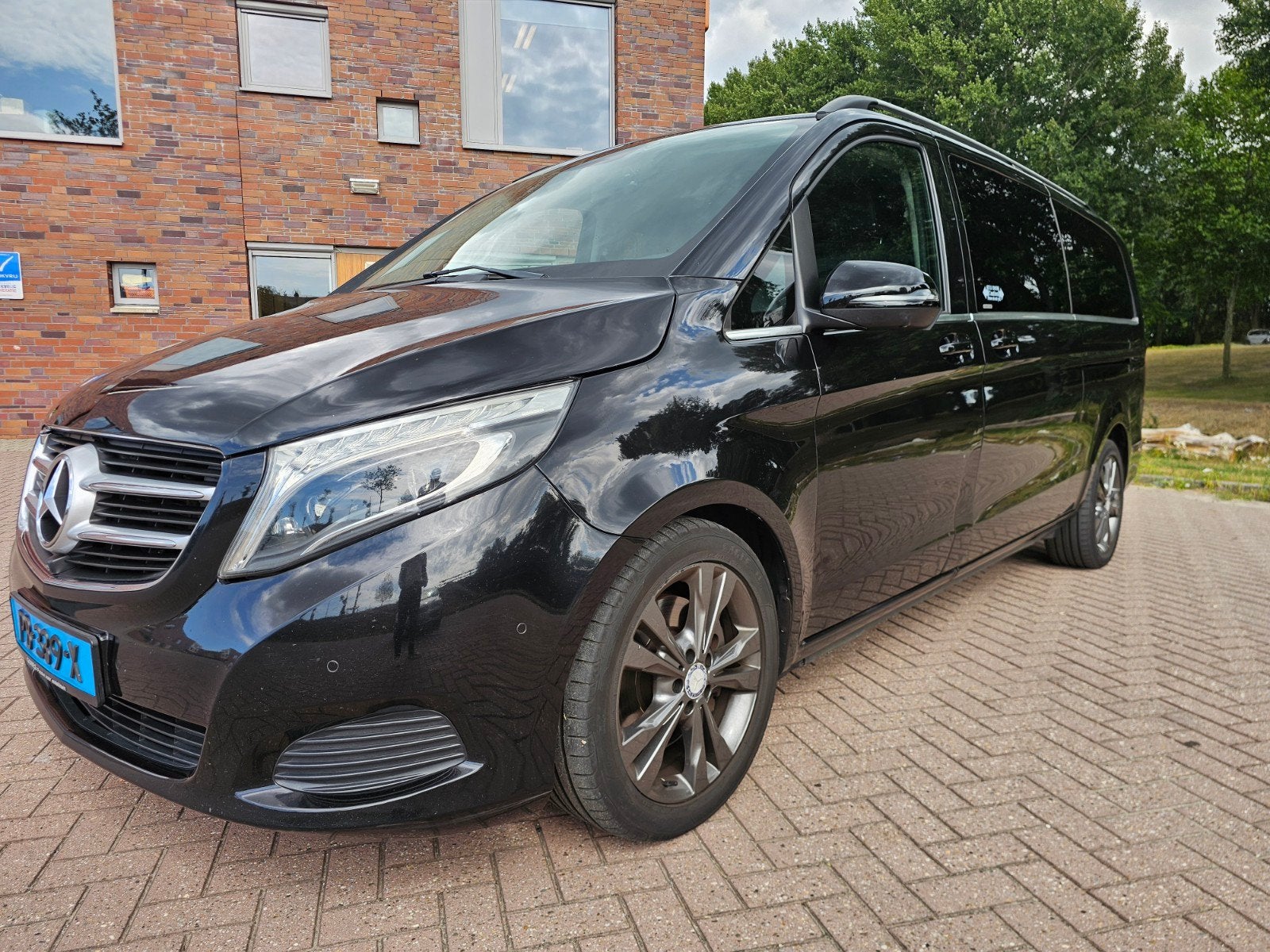 Mercedes-Benz V-Klasse 2.2 CDI V250 Extra Lang AUT 2017, Auto's, Mercedes-Benz, Automaat, Achterwielaandrijving, 8 stoelen, 2000 kg